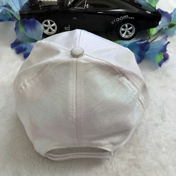 Isa & Stef NWOT Baseball Cap Women OS - Picture 6 of 12